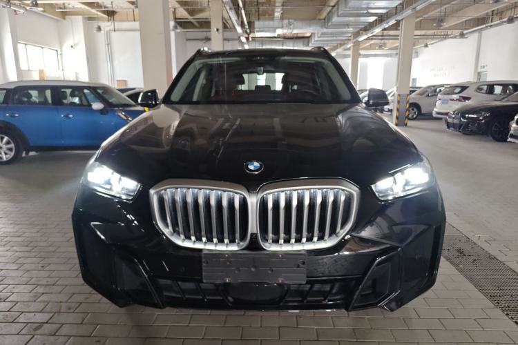 Used BMW X5 2023 xDrive 30Li Luxury M Sport Night Edition Package Front