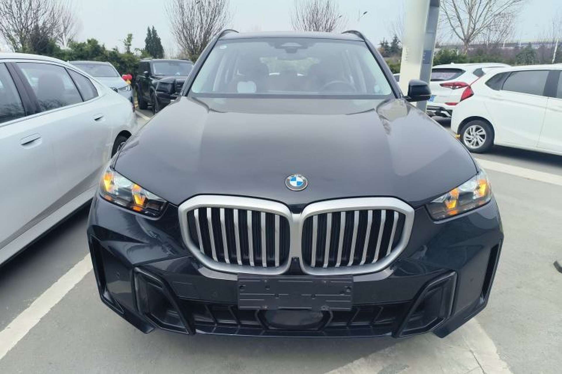 Used BMW X5 2023 xDrive 30Li Luxury M Sport Night Edition Package Front