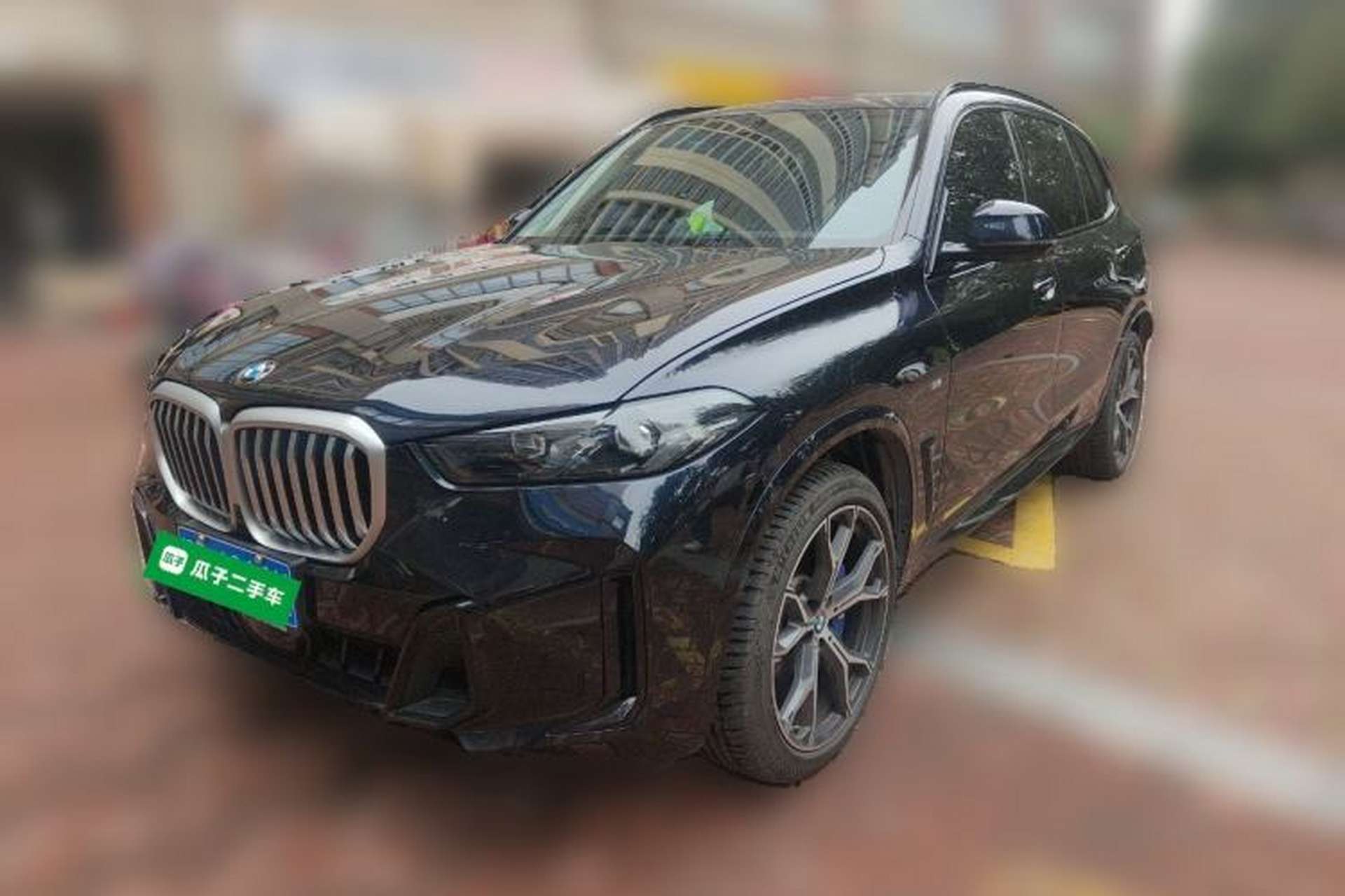Used BMW X5 2023 xDrive 30Li Luxury M Sport Night Edition Package Front Left 45 Deg