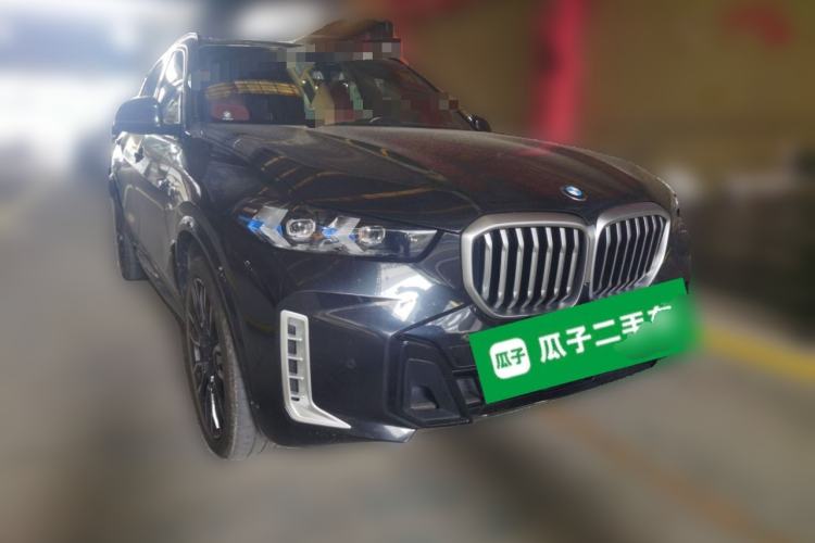 Used BMW X5 2023 xDrive 40Li M Sport Night Edition Package Front Right 45 Deg