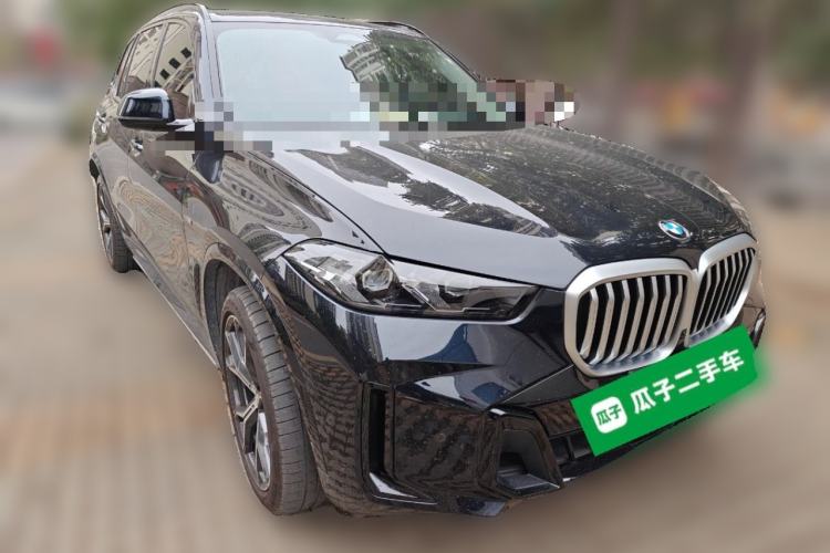 Used BMW X5 2023 xDrive 30Li Luxury M Sport Night Edition Package Front Right 45 Deg