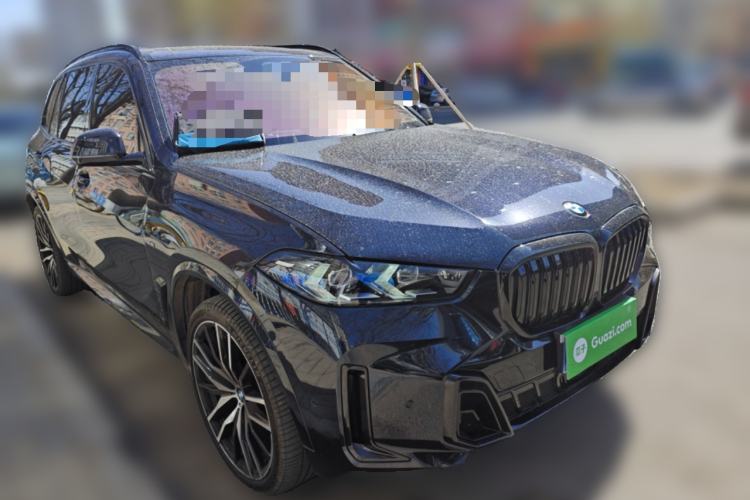 Used BMW X5 2023 xDrive 40Li M Sport Night Edition Package Front Right 45 Deg