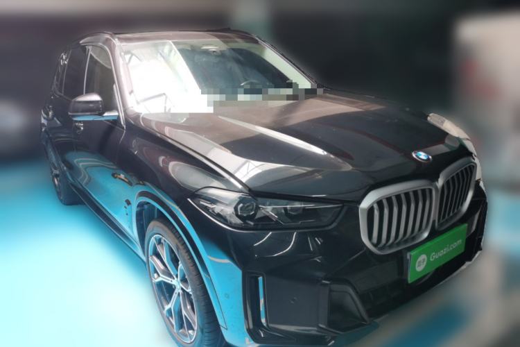 Used BMW X5 2023 xDrive 30Li Luxury M Sport Night Edition Package Front Right 45 Deg