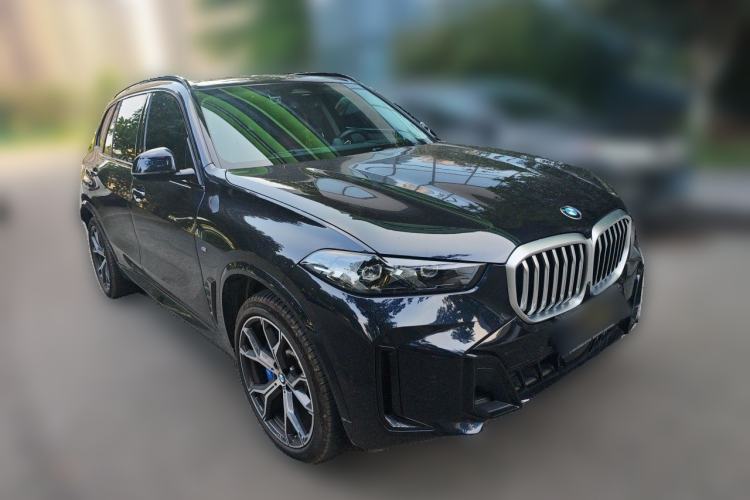 Used BMW X5 2023 xDrive 30Li Luxury M Sport Night Edition Package Front Right 45 Deg