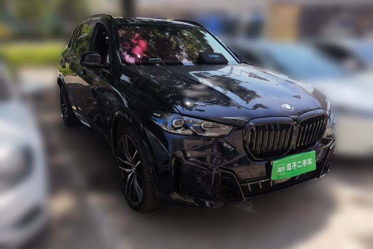 Used BMW X5 2023 xDrive 40Li M Sport Night Edition Package Front Right 45 Deg
