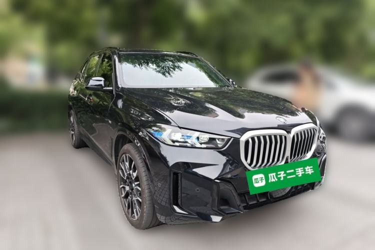 Used BMW X5 2023 xDrive 40Li M Sport Night Edition Package Front Right 45 Deg