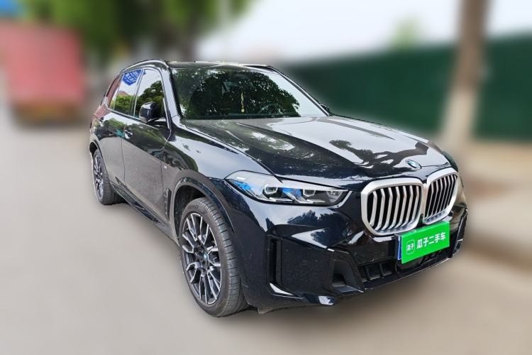 Used BMW X5 2023 xDrive 40Li M Sport Night Edition Package Front Right 45 Deg