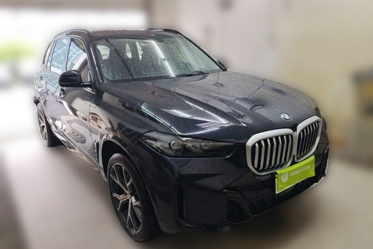 Used BMW X5 2023 xDrive 30Li Luxury M Sport Night Edition Package Front Right 45 Deg