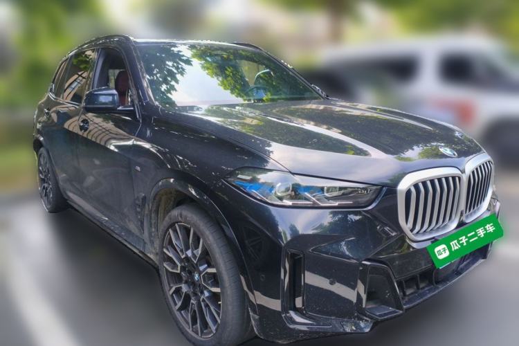 Used BMW X5 2023 xDrive 40Li M Sport Night Edition Package Front Right 45 Deg