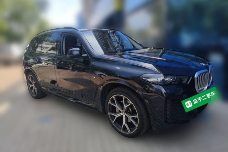 Used BMW X5 2023 xDrive 30Li Luxury M Sport Night Edition Package Front Right 45 Deg