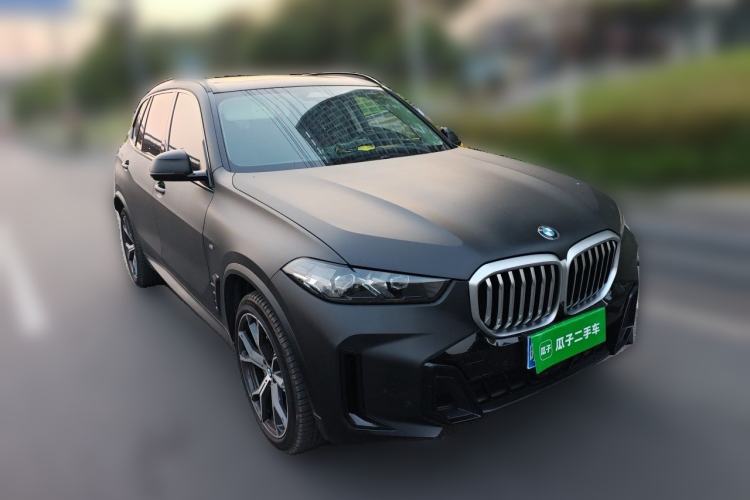 Used BMW X5 2023 xDrive 30Li Luxury M Sport Night Edition Package Front Right 45 Deg