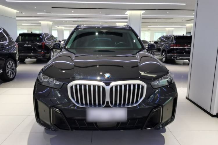 Used BMW X5 2023 xDrive 30Li Luxury M Sport Night Edition Package Front
