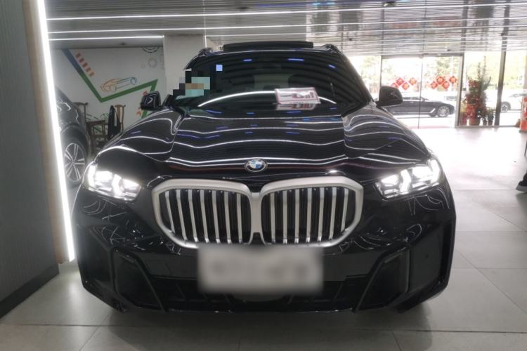 Used BMW X5 2023 xDrive 40Li Luxury Edition M Sport Night Vision Package Front