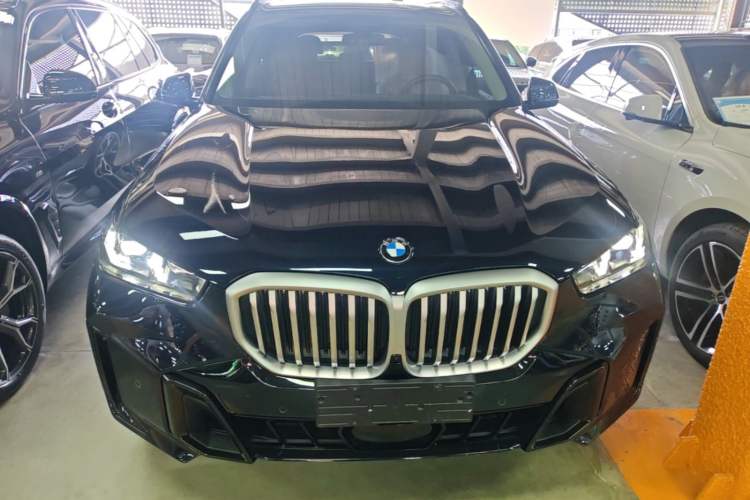 Used BMW X5 2023 xDrive 30Li Luxury M Sport Night Edition Package Front