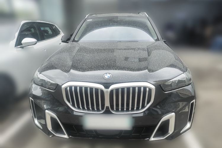 Used BMW X5 2023 xDrive 30Li Luxury M Sport Package Front