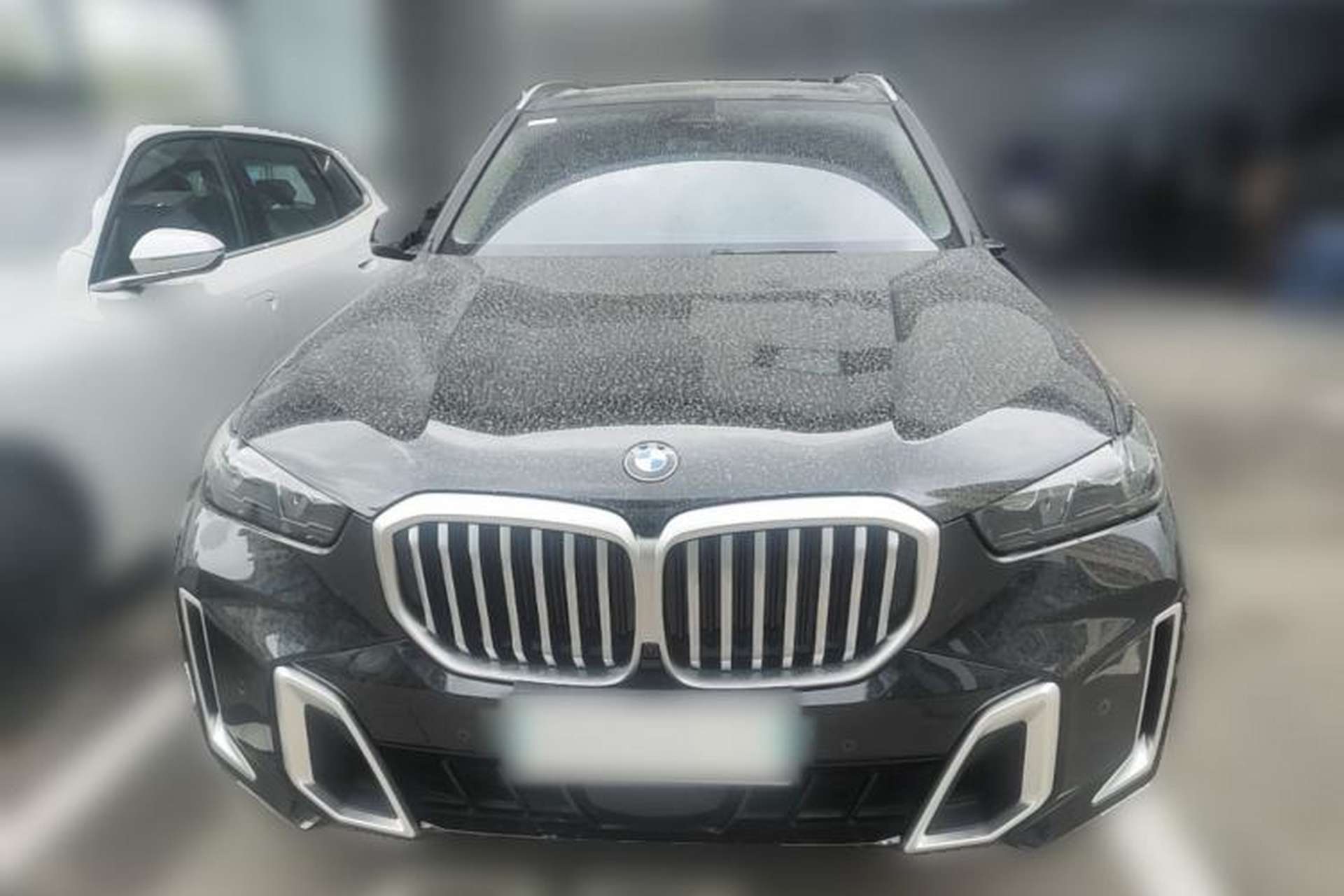 Used BMW X5 2023 xDrive 30Li Luxury M Sport Package Front