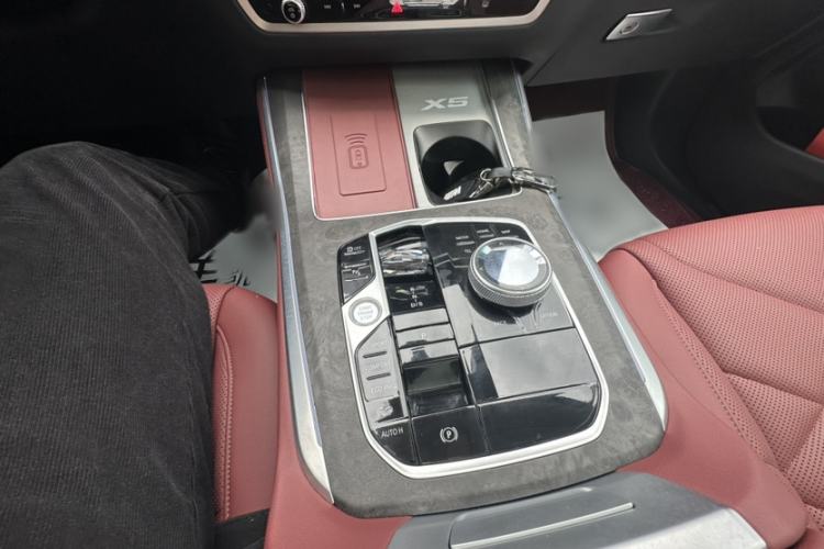 Used BMW X5 2023 xDrive 30Li Luxury M Sport Night Edition Package Gear Lever