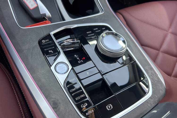 Used BMW X5 2023 xDrive 30Li Luxury M Sport Night Edition Package Gear Lever