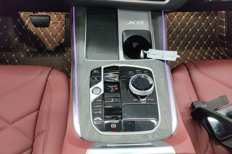 Used BMW X5 2023 xDrive 30Li M Sport Package Gear Lever