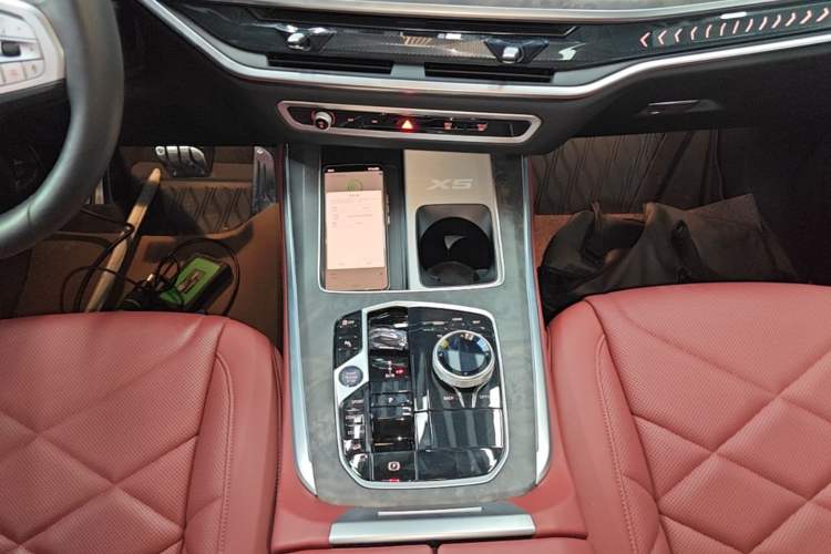Used BMW X5 2023 xDrive 30Li Luxury M Sport Night Edition Package Gear Lever