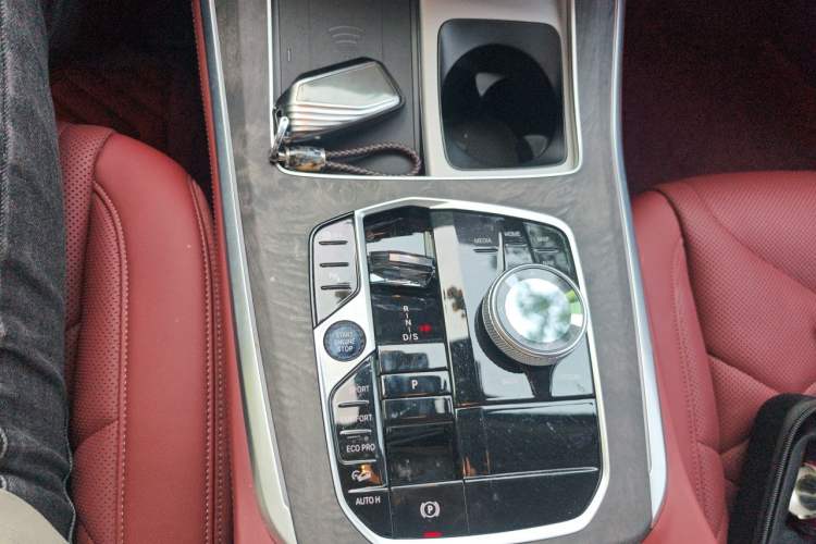 Used BMW X5 2023 xDrive 30Li Luxury M Sport Night Edition Package Gear Lever