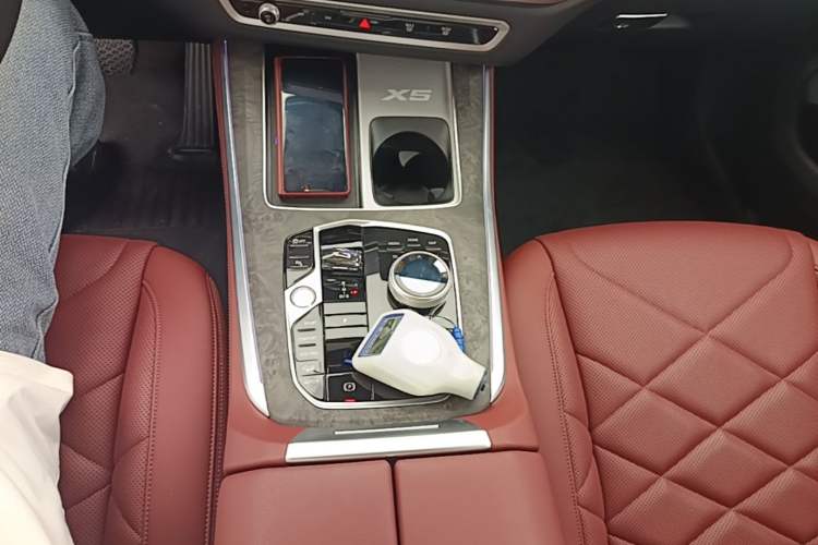 Used BMW X5 2023 xDrive 30Li Luxury M Sport Package Gear Lever
