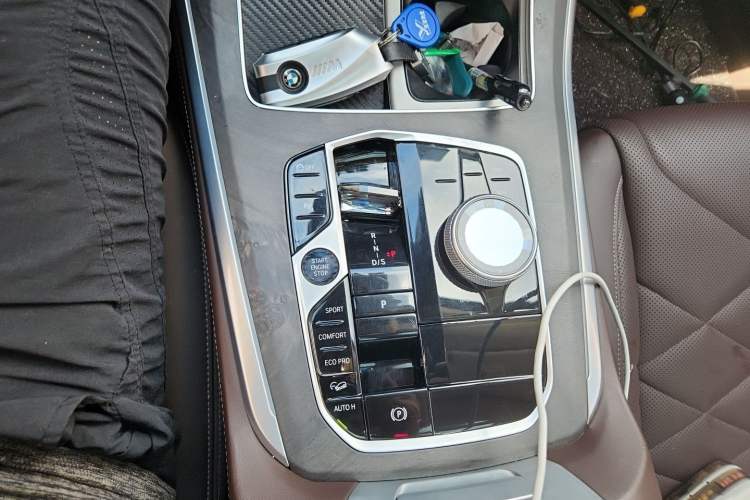 Used BMW X5 2023 xDrive 30Li Luxury M Sport Night Edition Package Gear Lever