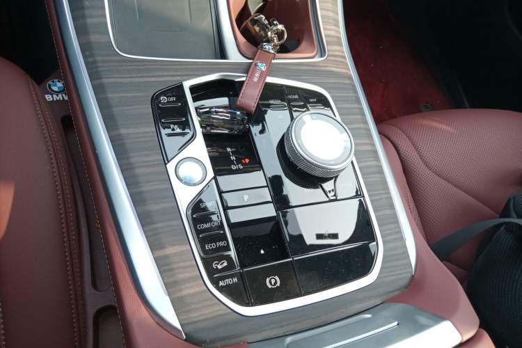 Used BMW X5 2023 xDrive 40Li M Sport Night Edition Package Gear Lever