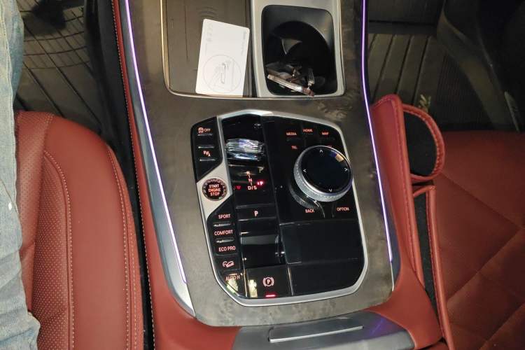 Used BMW X5 2023 xDrive 30Li Luxury M Sport Night Edition Package Gear Lever