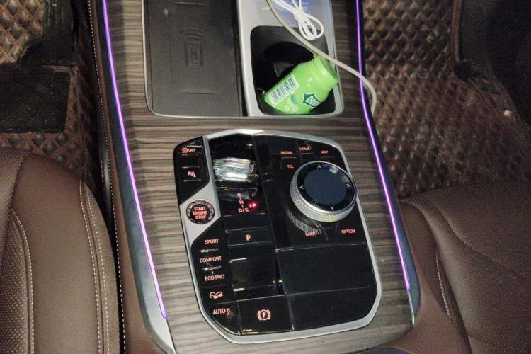 Used BMW X5 2023 xDrive 40Li M Sport Package Gear Lever