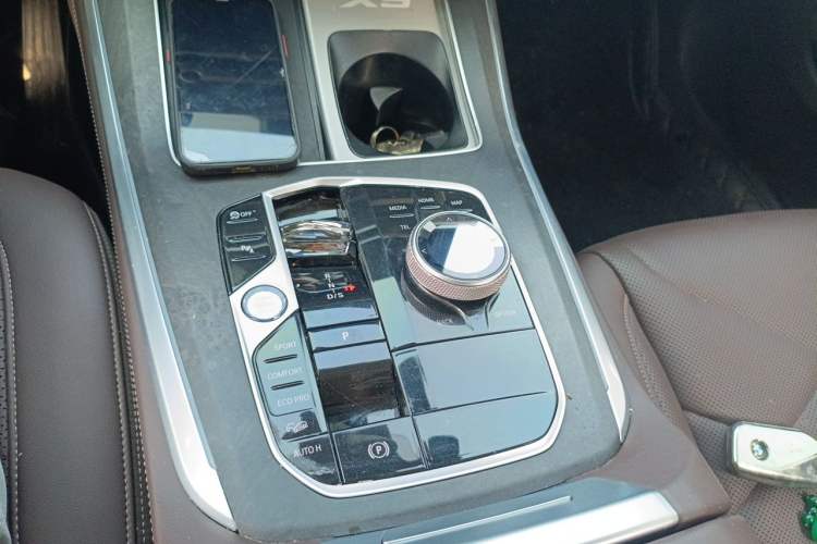 Used BMW X5 2023 xDrive 30Li Luxury M Sport Night Edition Package Gear Lever