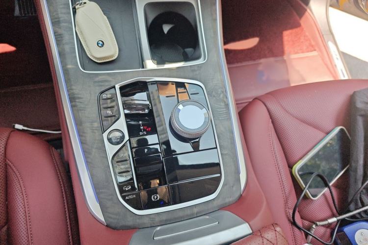 Used BMW X5 2023 xDrive 30Li Luxury M Sport Package Gear Lever