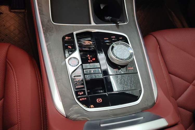 Used BMW X5 2023 xDrive 30Li Luxury M Sport Night Edition Package Gear Lever