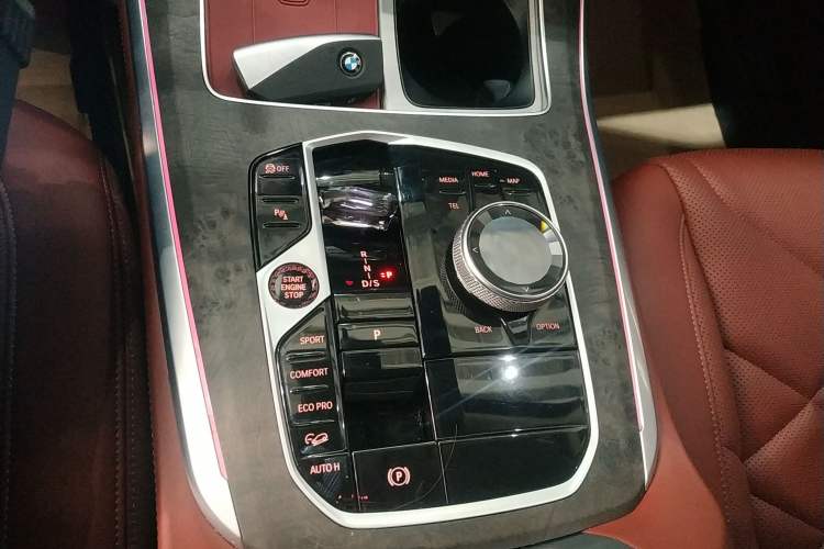 Used BMW X5 2023 xDrive 30Li Luxury M Sport Night Edition Package Gear Lever
