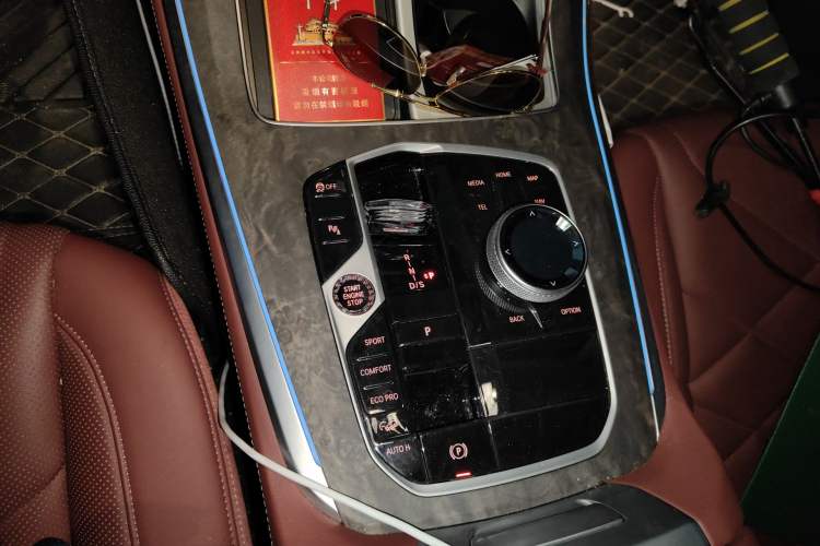 Used BMW X5 2023 xDrive 30Li Luxury M Sport Night Edition Package Gear Lever