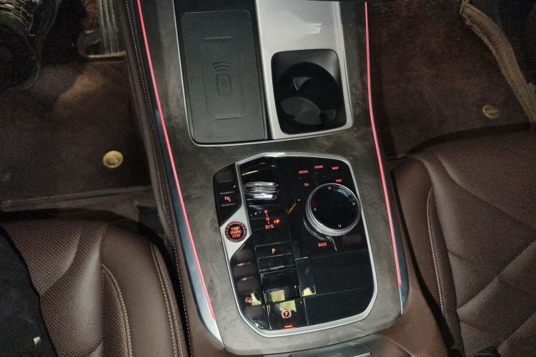 Used BMW X5 2023 xDrive 30Li Luxury M Sport Package Gear Lever
