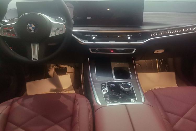 Used BMW X5 2023 xDrive 40Li M Sport Night Edition Package Gear Lever
