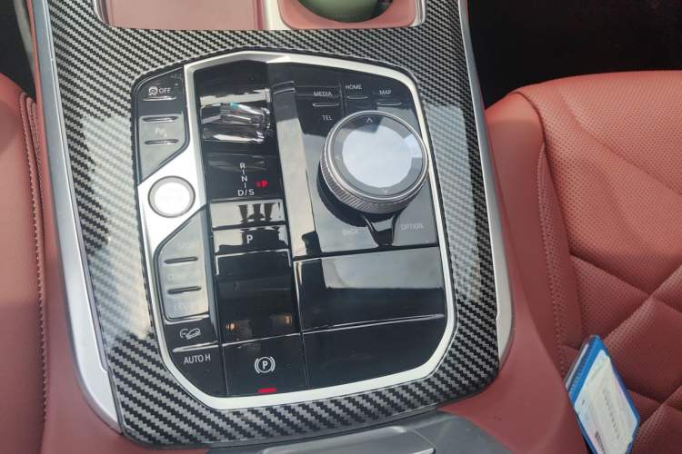 Used BMW X5 2023 xDrive 30Li Luxury M Sport Package Gear Lever