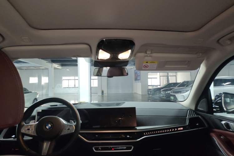 Used BMW X5 2023 xDrive 30Li Luxury M Sport Package Headliner