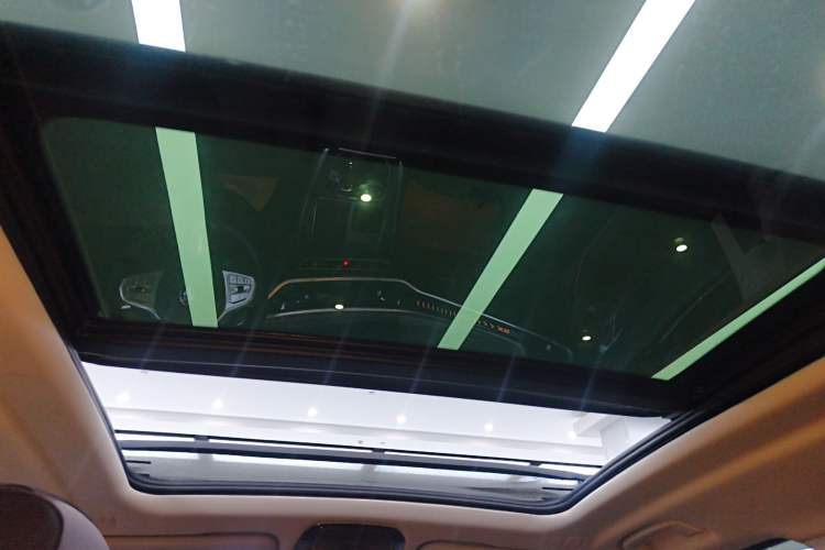 Used BMW X5 2023 xDrive 30Li Luxury M Sport Night Edition Package Headliner