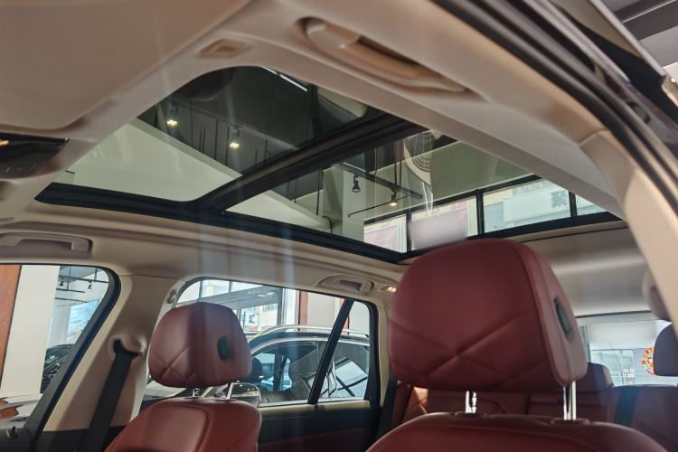 Used BMW X5 2023 xDrive 30Li Luxury M Sport Night Edition Package Headliner