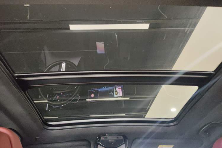 Used BMW X5 2023 xDrive 40Li M Sport Night Edition Package Headliner