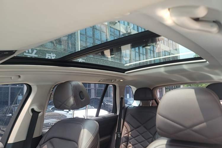 Used BMW X5 2023 xDrive 30Li Luxury M Sport Night Edition Package Headliner
