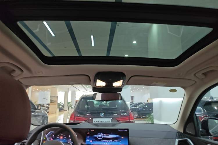 Used BMW X5 2023 xDrive 30Li Luxury M Sport Night Edition Package Headliner
