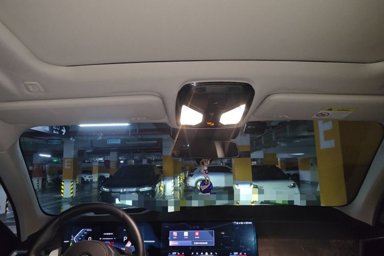 Used BMW X5 2023 xDrive 30Li Luxury M Sport Night Edition Package Headliner