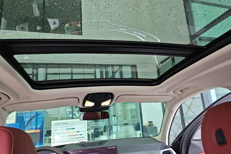 Used BMW X5 2023 xDrive 30Li Luxury M Sport Night Edition Package Headliner