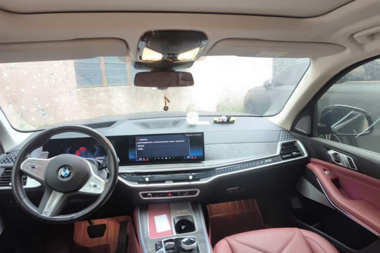 Used BMW X5 2023 xDrive 30Li M Sport Package Headliner