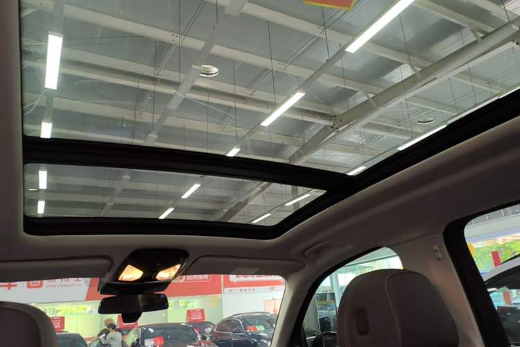 Used BMW X5 2023 xDrive 30Li Luxury M Sport Night Edition Package Headliner