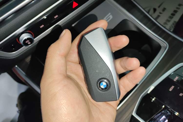 Used BMW X5 2023 xDrive 40Li M Sport Night Edition Package Interior 1