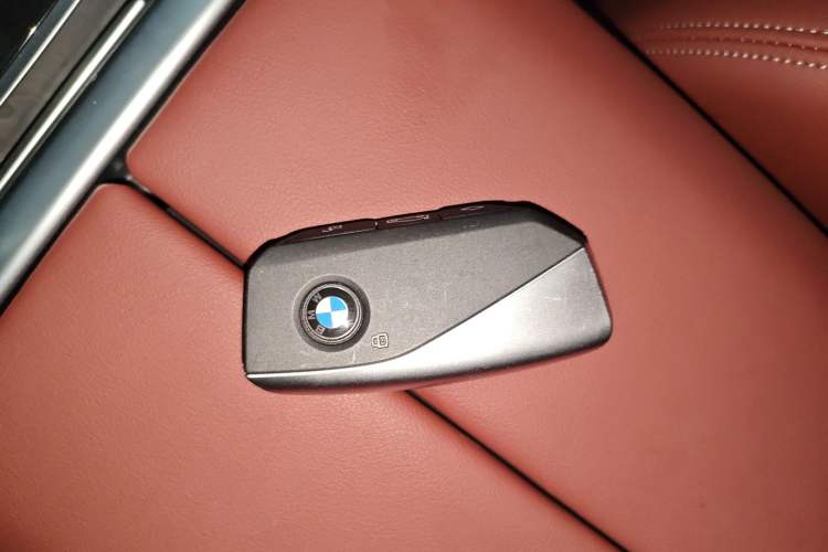 Used BMW X5 2023 xDrive 30Li Luxury M Sport Night Edition Package Interior 1